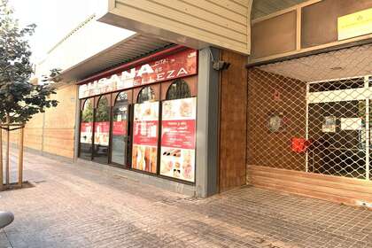 Business in Torrefiel, Valencia. 